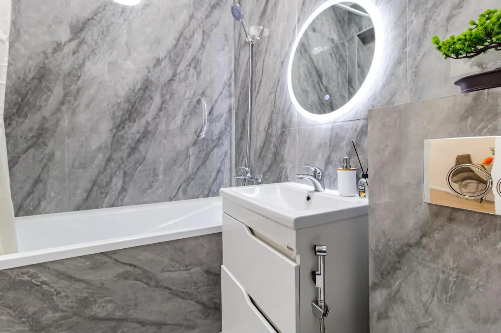Gumi Group Apartment Near Khan Shatyr Tandau 0375 Nur-Sultan  0*, Nur-Sultan (Astana)